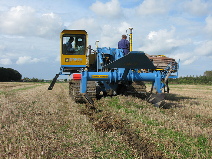 Eerste draineermachine met RTK-GPS